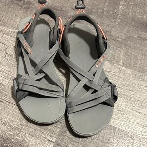 Columbia Women's Gray Sandals with Coral Accents
